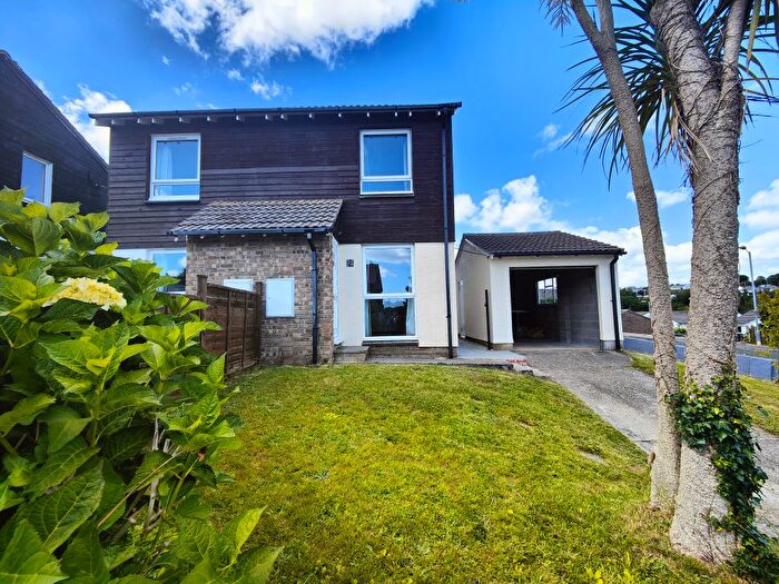 2 Bedroom Terraced House To Rent In Longfield, Falmouth, TR11