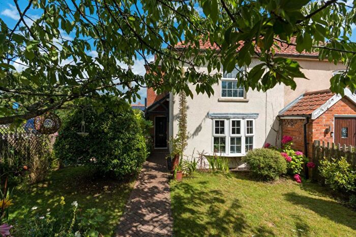 3 Bedroom Cottage For Sale In Martham, NR29