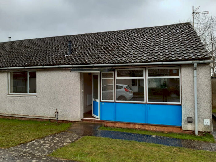 2 Bedroom Bungalow To Rent In Eady Road, Bicester, Oxfordshire, OX25