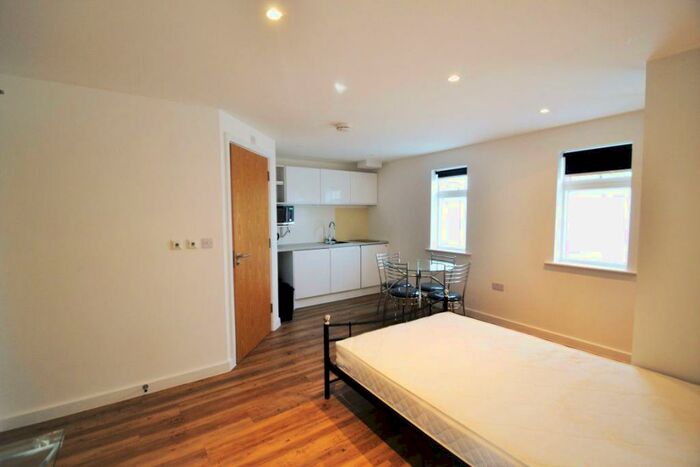 Studio To Rent In Primrose Lodge, Primrose Street, CB4