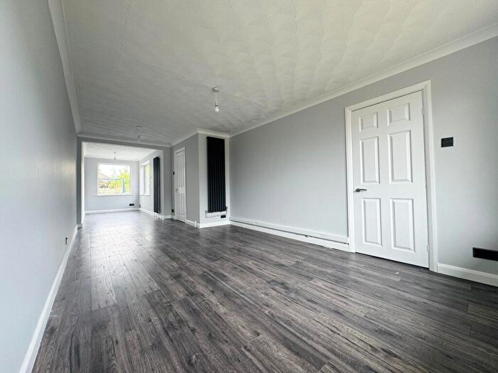 3 Bedroom House To Rent In Kerry Drive, Kirk Ella, Hull, HU10