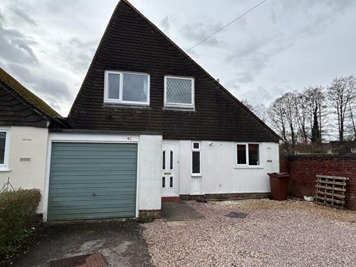2 Bedroom Link Detached House To Rent In The Furlong, Stone, ST15