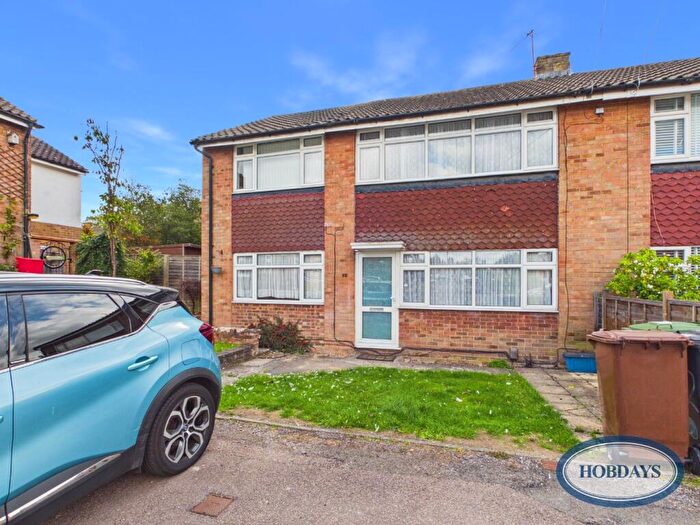 4 Bedroom End Of Terrace House To Rent In Melrose Avenue, Potters Bar, Hertfordshire, EN6