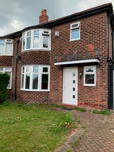 3 Bedroom Semi-Detached House To Rent In Kingsway, East Didsbury, Didsbury, Manchester, M20