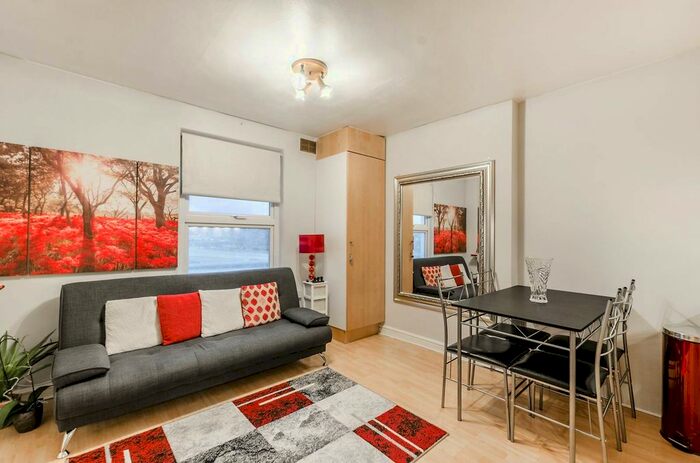 1 Bedroom Flat To Rent In Eardley Crescent, Earls Court, London, SW5