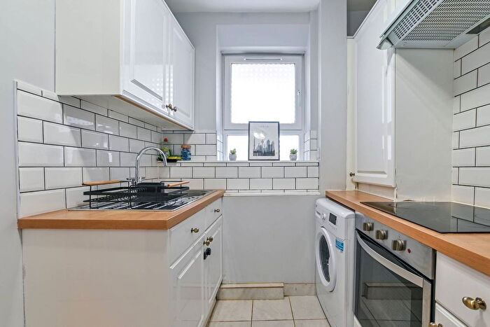 4 Bedroom Flat For Sale In Copenhagen Street, Islington, London, N1