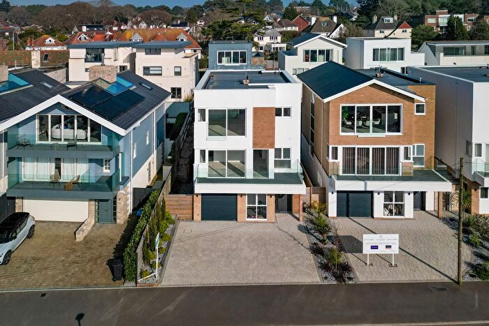 4 Bedroom Detached House To Rent In Dorset Lake Avenue, Lilliput, Sandbanks, BH14