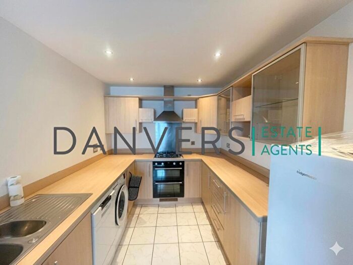 2 Bedroom Apartment To Rent In Watkin Road, Leicester, LE2