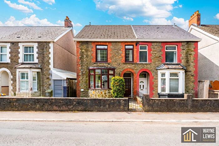 3 Bedroom Semi-Detached House For Sale In Graig Y Fedw, Abertridwr, Caerphilly, CF83