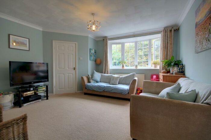 3 Bedroom End Of Terrace House To Rent In Waterloo Road, Reading, Berkshire, RG2