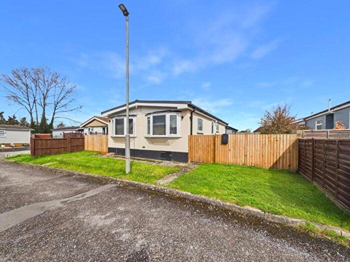 2 Bedroom Park Home For Sale In Navigation Home Park, London Road, DE24