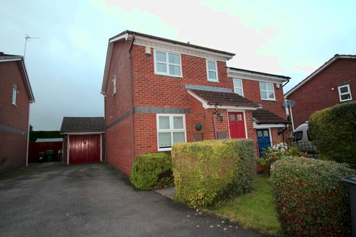 2 Bedroom Semi-Detached House To Rent In Laburnum Close, Hollywood, Birmingham B47
