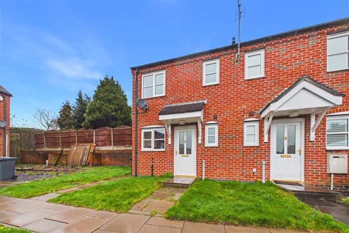 2 Bedroom Semi Detached House For Sale In Summer Fields Drive, Midway, Swadlincote, DE11