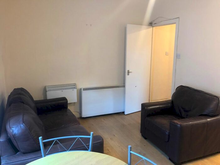 1 Bedroom Flat To Rent In Rosefield Street, Dundee, DD1