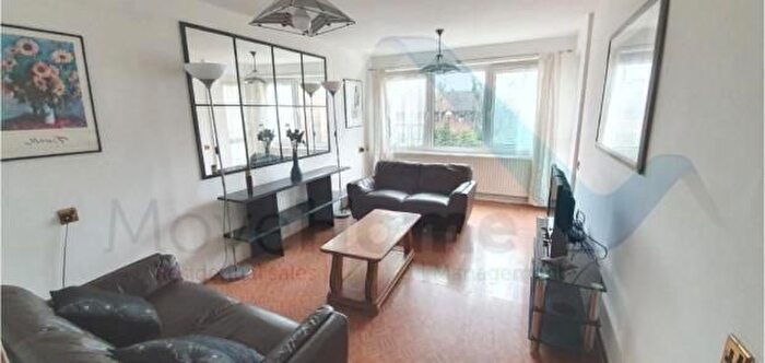 1 Bedroom Flat To Rent In Cowdenbeath Path, Kings Cross, N1