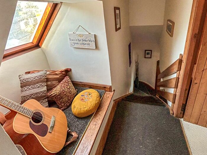 2 Bedroom Cottage For Sale In Lower Chirk Bank, Wrexham, LL14