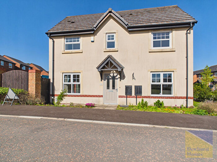 3 Bedroom Semi-Detached House For Sale In Hollin Hall Drive, Longridge, PR3