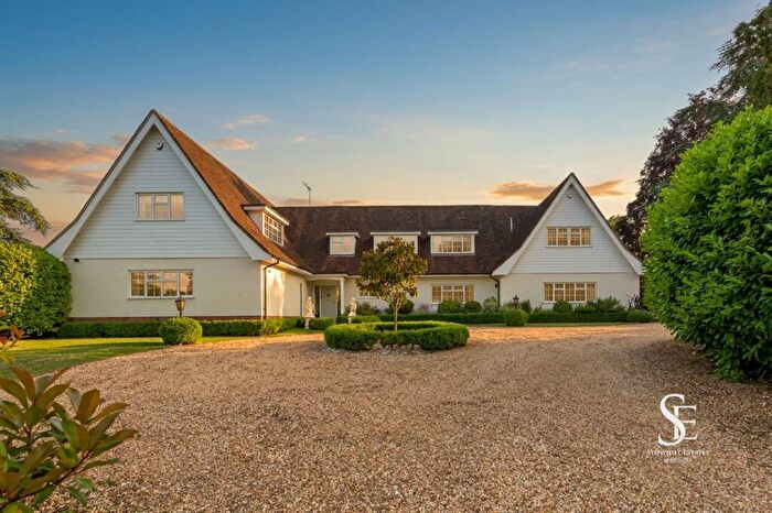 6 Bedroom Detached House For Sale In Henley Road, Hurley, SL6