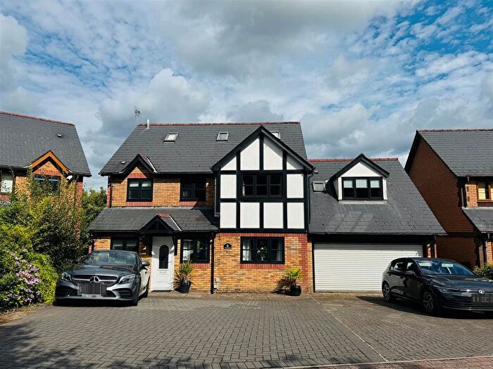 5 Bedroom Detached House For Sale In Gerddi Ty Mawr, Pontllanfraith, NP12