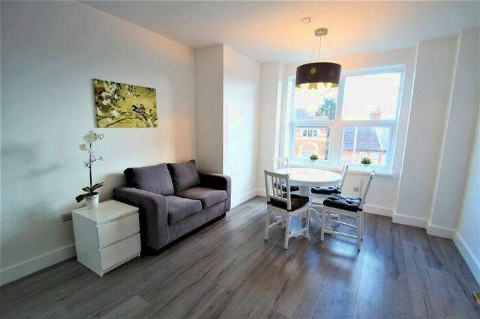 1 Bedroom Flat To Rent In The Railings, Woodside Park, Rugby, CV21