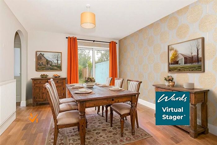 3 Bedroom Terraced House For Sale In Dymchurch Road, Hythe, Kent, CT21