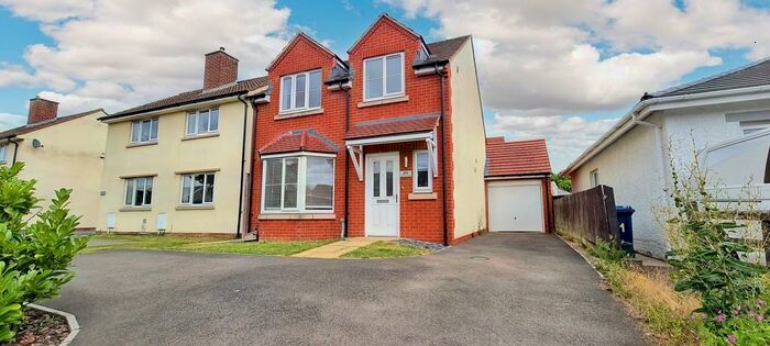 3 Bedroom Detached House To Rent In Cheltenham Road, Bishops Cleeve, GL52