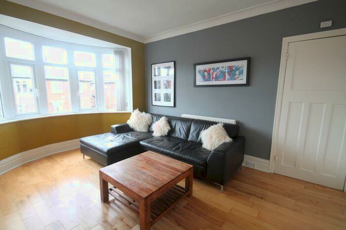3 Bedroom Flat To Rent In Tintern Crescent, Newcastle Upon Tyne, NE6
