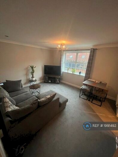 2 Bedroom Flat To Rent In Offord Close, Kesgrave, Ipswich, IP5