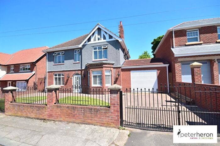 4 Bedroom Detached House For Sale In West Hill, Barnes, Sunderland, SR4