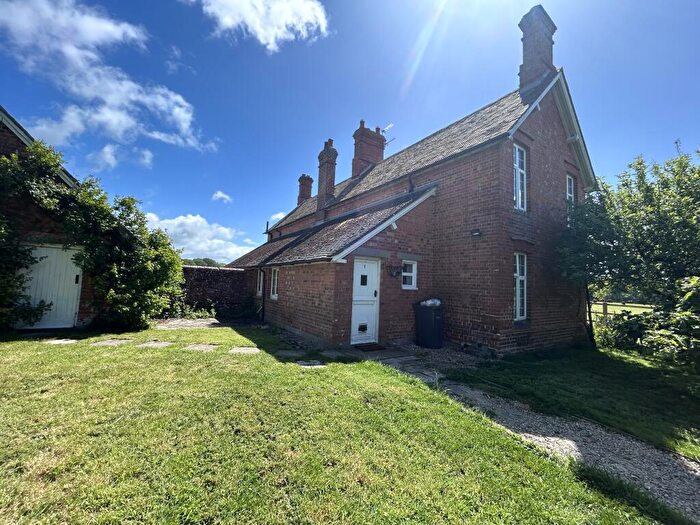2 Bedroom House To Rent In East Knoyle, SP3