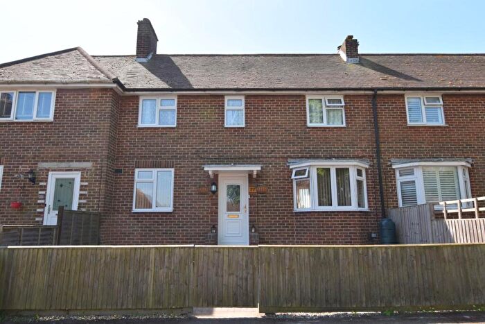 2 Bedroom Terraced House For Sale In Church Road, Folkestone, CT20
