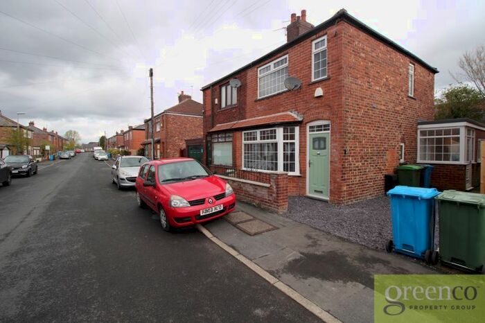 2 Bedroom Semi-Detached House To Rent In Farm Street, Failsworth, Manchester, M35