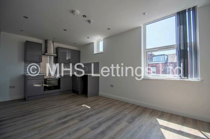 1 Bedroom Flat To Rent In Flat, Raincliffe Street, Leeds, LS9