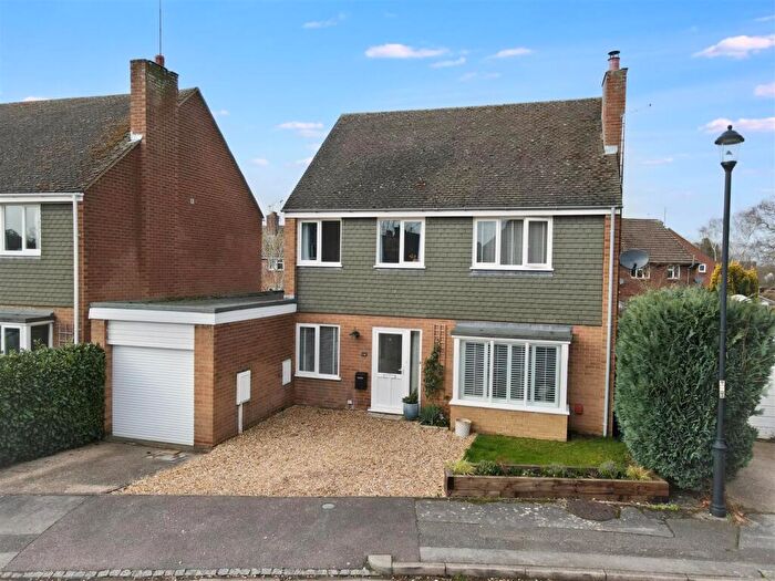 4 Bedroom Detached House For Sale In Beeby Way, Carlton, Bedford, MK43