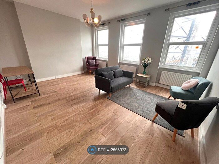 2 Bedroom Flat To Rent In Maclise Road, London, W14