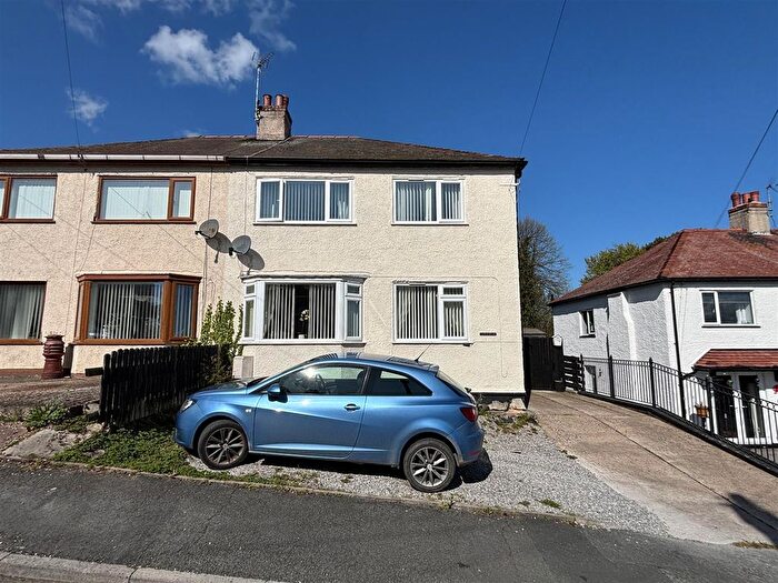 3 Bedroom Semi-Detached House For Sale In Tan Y Marian, Llanddulas, LL22