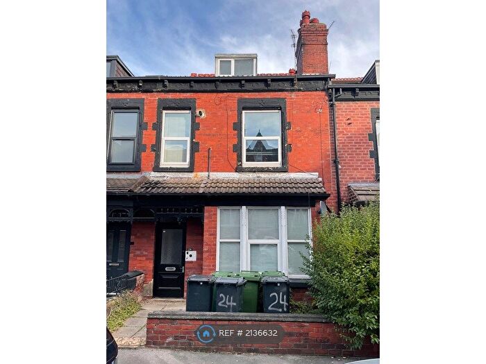 1 Bedroom Flat To Rent In Roundhay, Leeds, LS8