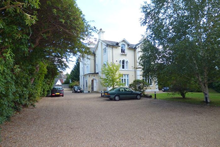 2 Bedroom Flat To Rent In Broadwater Down, Tunbridge Wells, TN2
