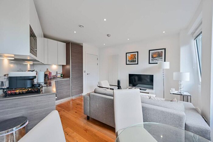 1 Bedroom Flat For Sale In Molesworth Street, Lewisham, London, SE13
