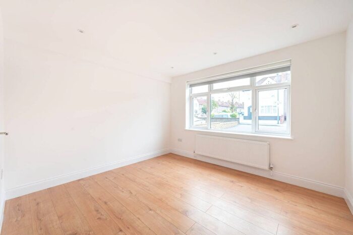 5 Bedroom Terraced House For Sale In Dawpool Road, Neasden, London, NW2