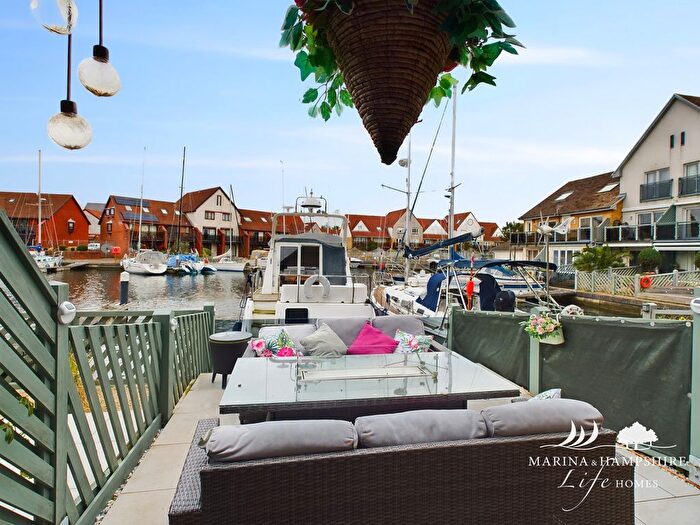 3 Bedroom Town House For Sale In Bryher Island, Port Solent, Portsmouth, PO6