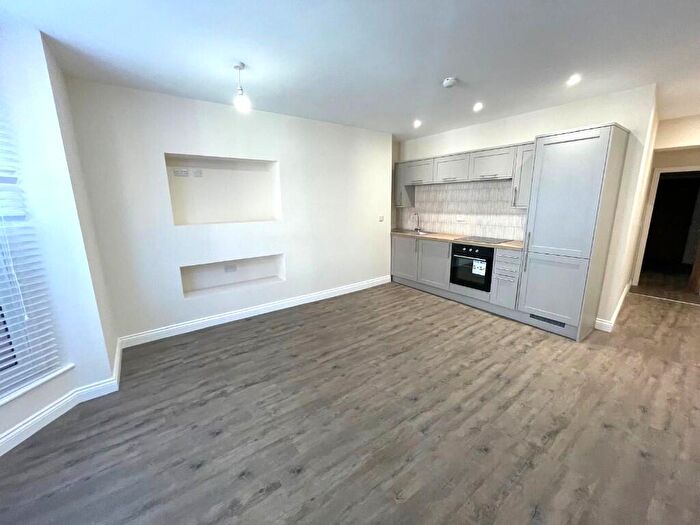 1 Bedroom Flat To Rent In North Street, Ripon, North Yorkshire, HG4