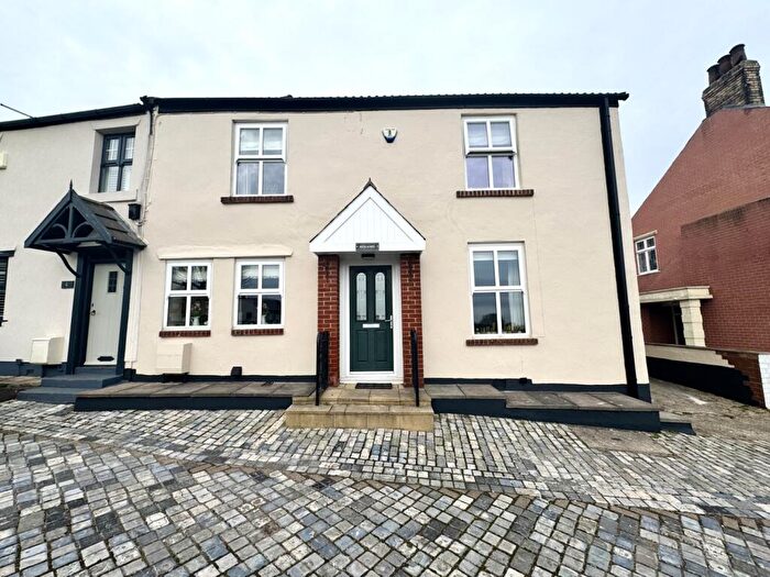 3 Bedroom Semi Detached House For Sale In The Green, Peterlee, County Durham, SR8