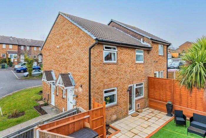 1 Bedroom Semi-Detached House To Rent In Diligence Close, Bursledon. Southampton, Hampshire, SO31