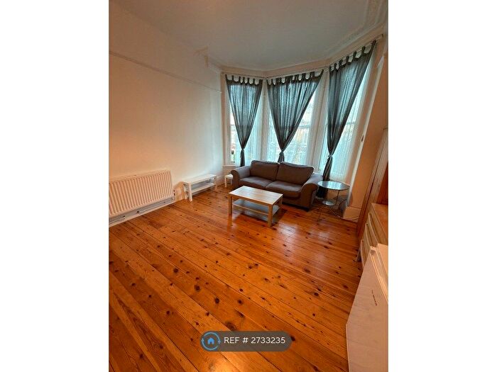 2 Bedroom Flat To Rent In Tierney Road, London, SW2