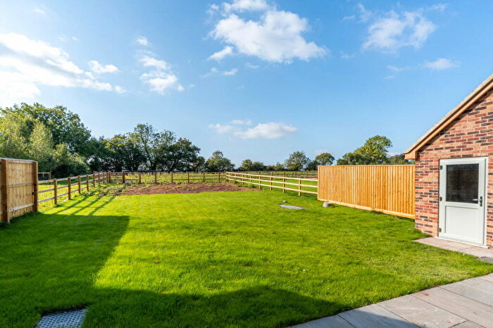 5 Bedroom Detached House For Sale In Highland Place, Minsterworth, Gloucester, GL2