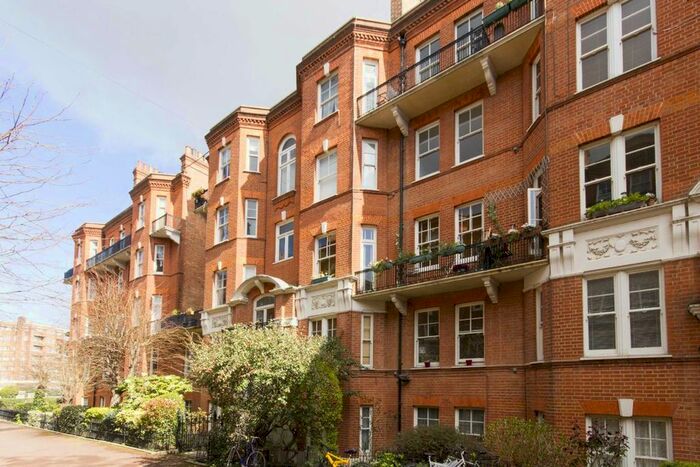 2 Bedroom Flat To Rent In Kensington Hall Gardens, Beaumont Avenue, London, W14
