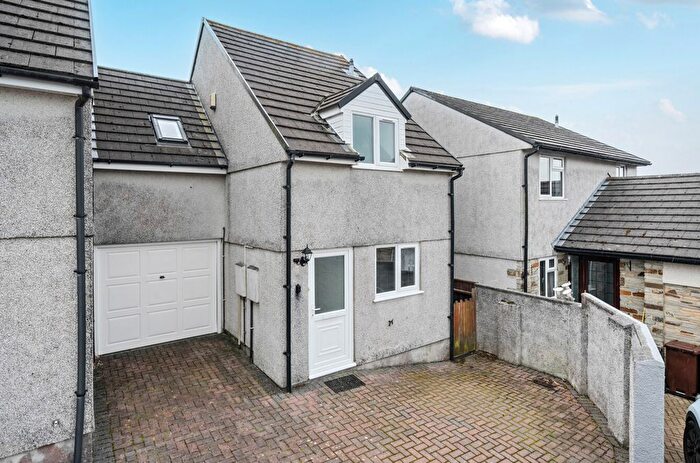 3 Bedroom Link Detached House For Sale In Cowling Gardens, Menheniot, Liskeard, Cornwall, PL14