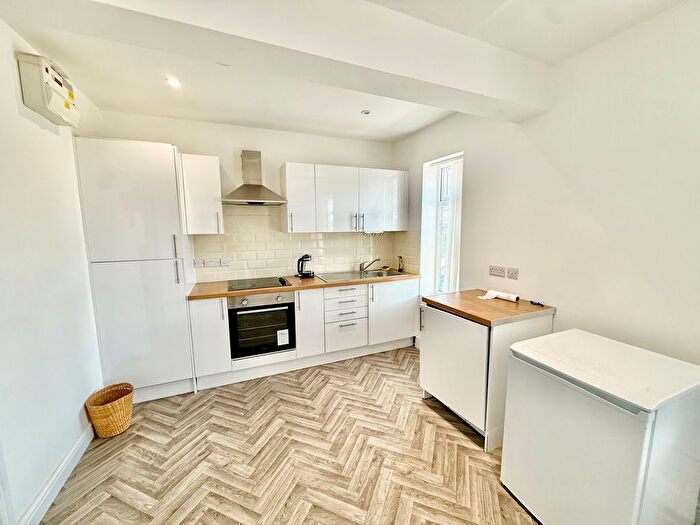 1 Bedroom Flat To Rent In Stapleford Lane, Nottingham, NG9