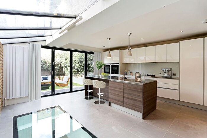 5 Bedroom Detached House To Rent In Hestercombe Avenue, London, SW6